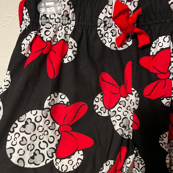 M Disney Minnie Mouse Pajamas Set hearts bows jogger pants top loungewear NEW - Picture 2 of 5